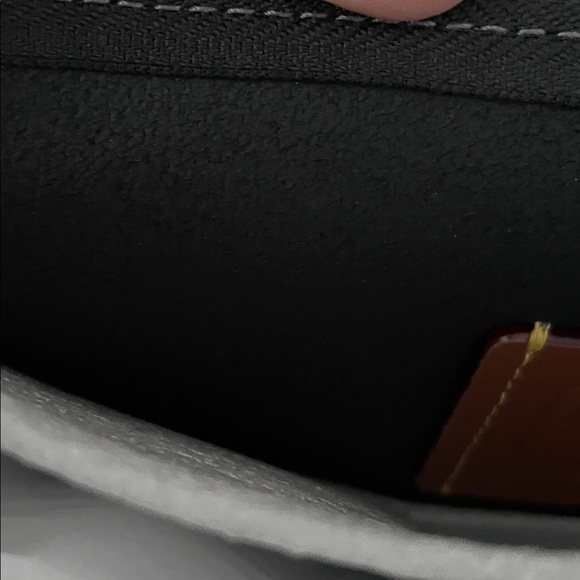 Coach New York Zip Pouch in Black NWT - Picture 10 of 11